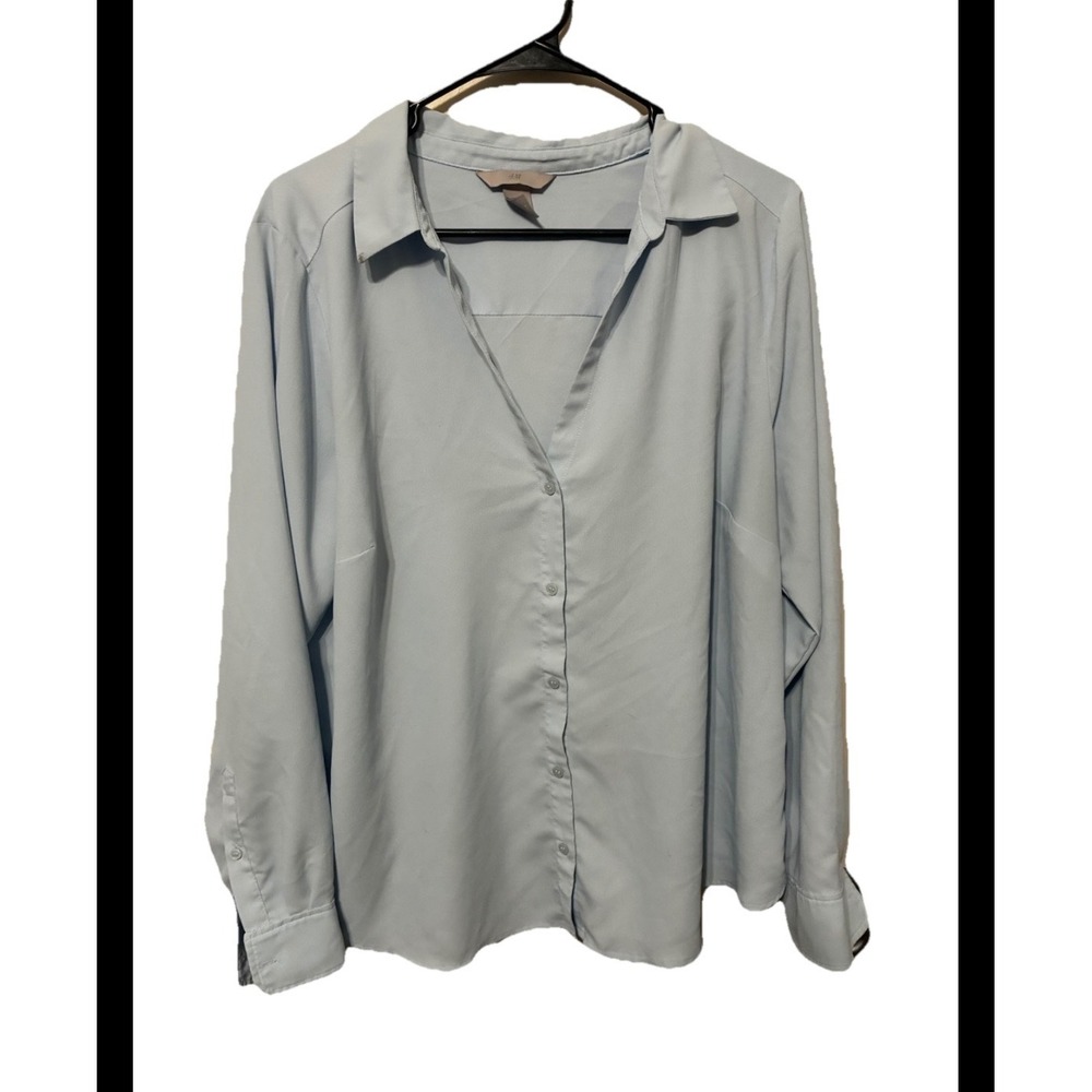 HM Light Blue Button Down Blouse Long Sleeve V-Neck Professional Top Womens XL